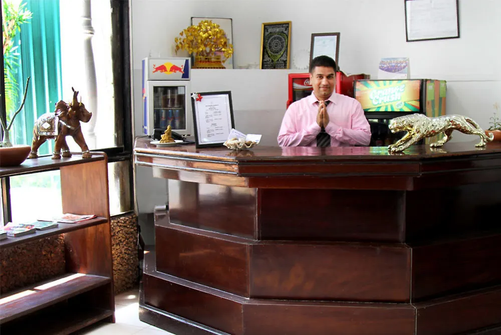 Colombo Residency Hotel 3*,